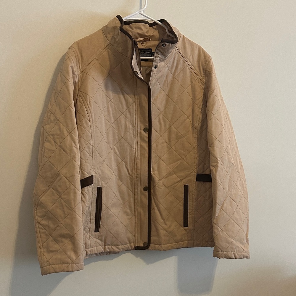Pendleton Quilted Beige Jacket with Brown Trim
